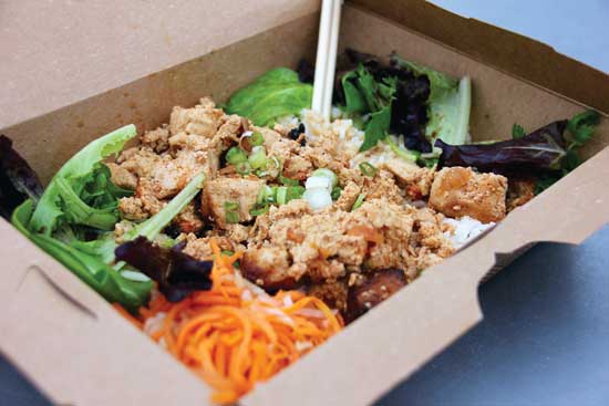 Paperboard takeout container