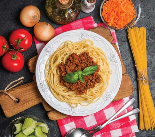 Spaghetti and ingredients