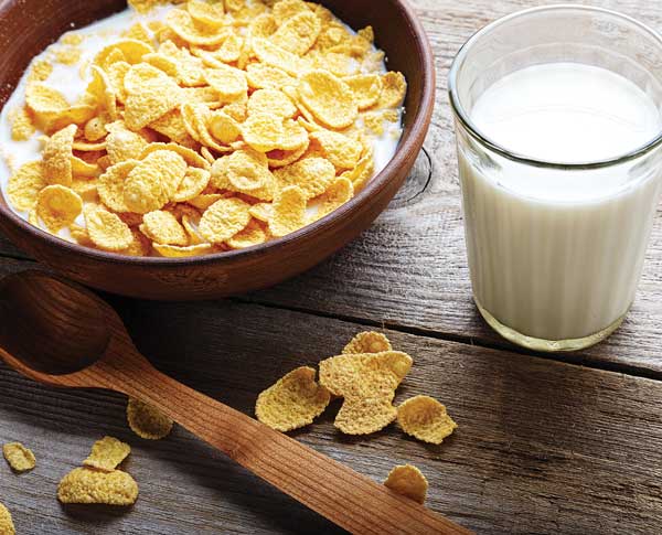 Milk consumed with a high-carbohydrate breakfast reduced blood glucose even after lunch. 