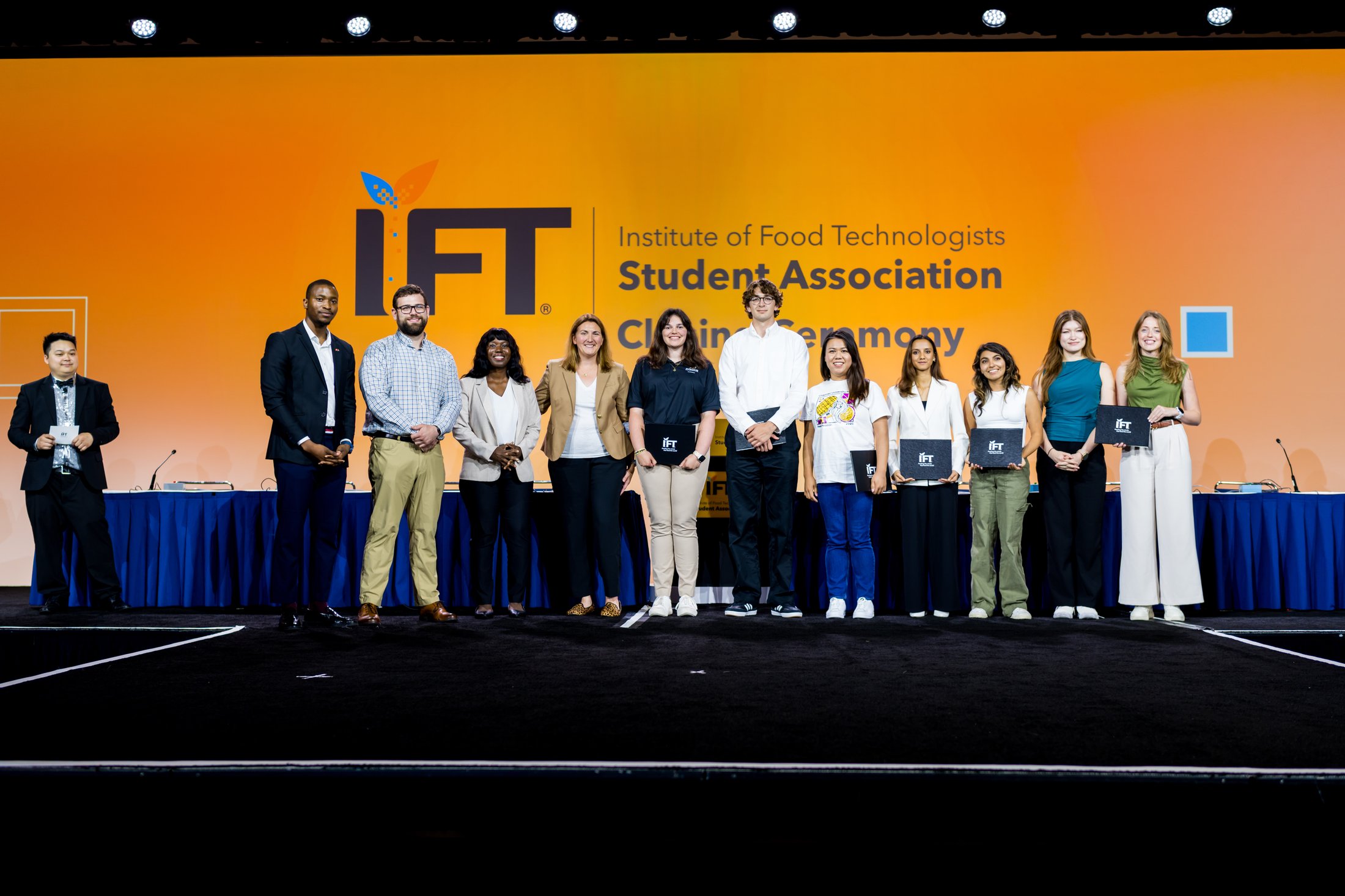 2026 Mars finalist captains on stage