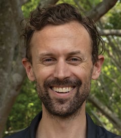 Rob Johnson, Acceso