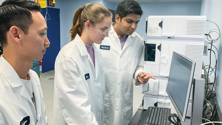 Hyun Sik Chu, Claire Noack, and Shashank Gaur 