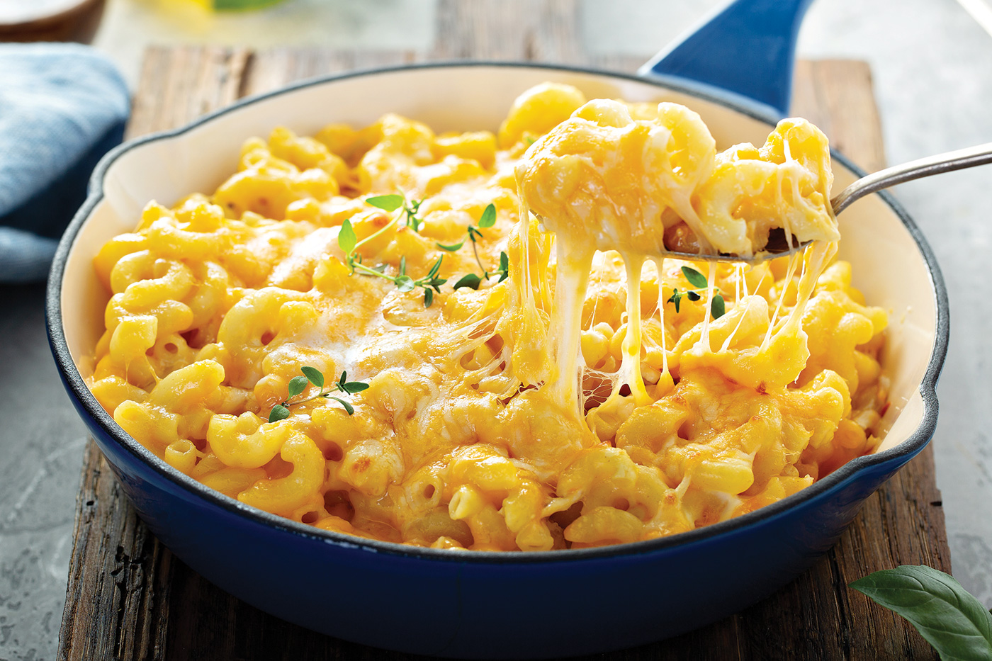 Baked mac and cheese in a cast iron pan