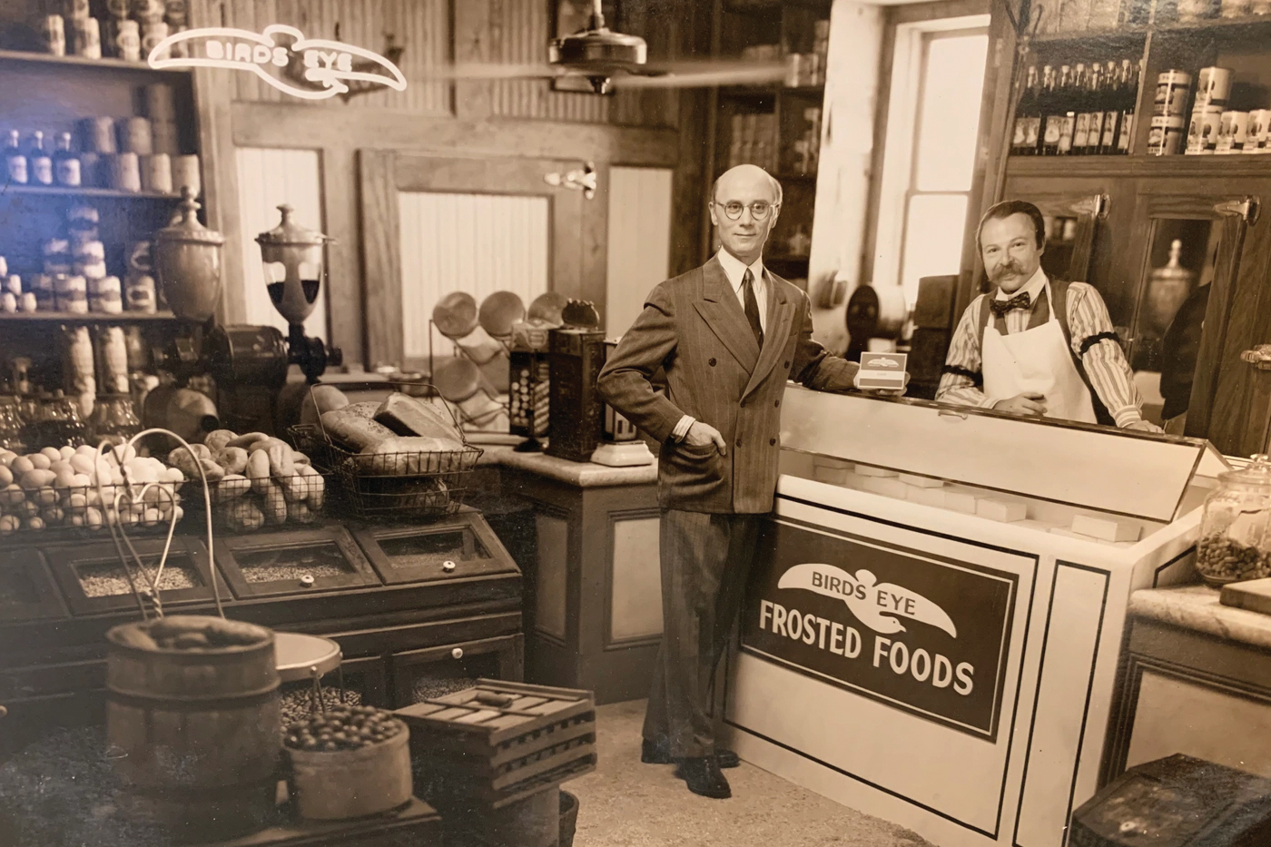 In 1923, Clarence Birdseye developed a method for industrial flash freezing of foods.