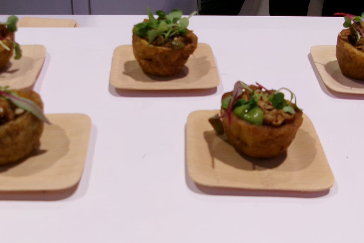 Bell Flavors & Fragrances (Booth 722): Energizing Coffee-Rubbed Chicken Cups of plantain.