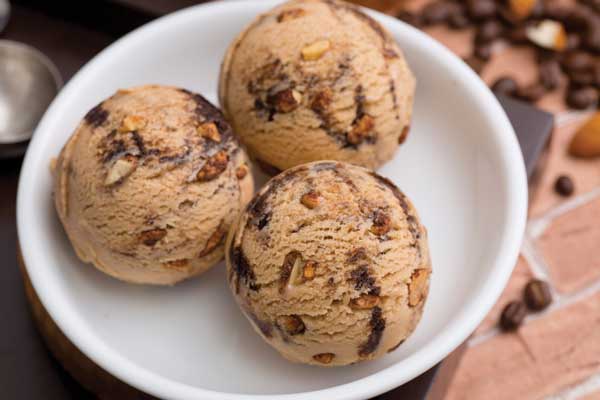 Almond ice cream